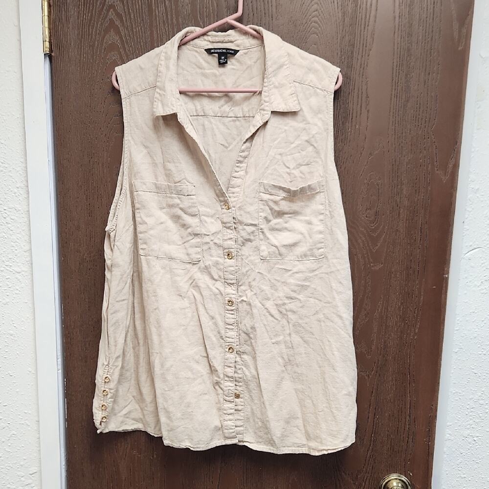 🚨2/$25 or 5/$50🚨Zac & Rachel Sleeveless Tan Button-Down Shirt